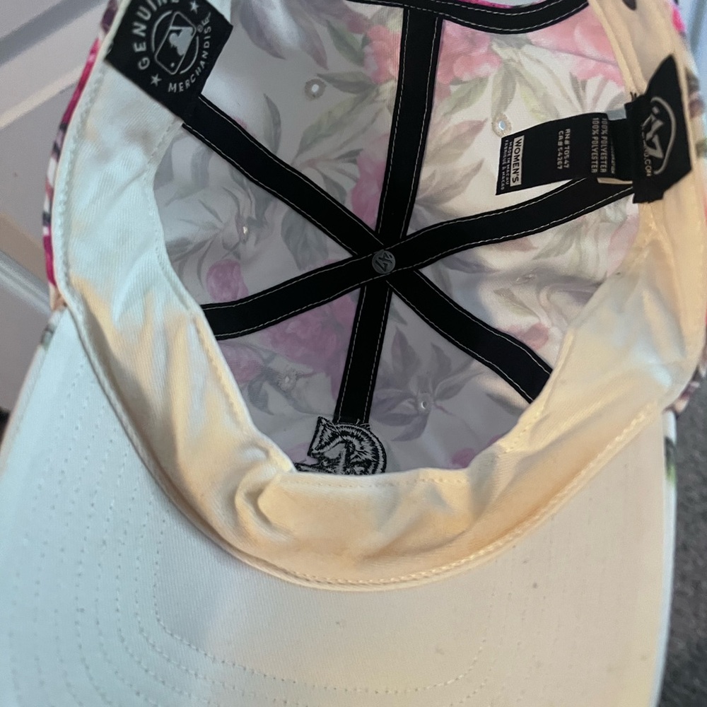 Seattle Mariners Floral Baseball Cap - Picture 4 of 6